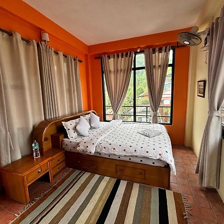 Hotel Siddhartha Garden Ayurveda à Pokhara Extérieur photo