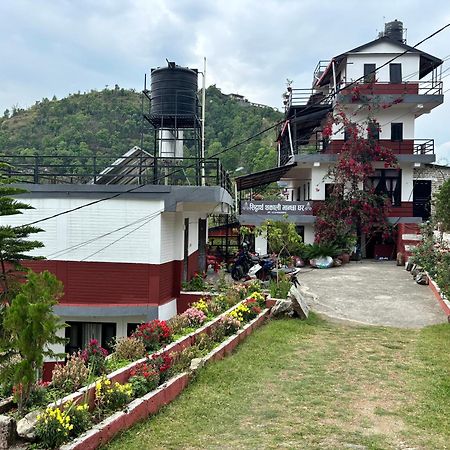 Hotel Siddhartha Garden Ayurveda à Pokhara Extérieur photo