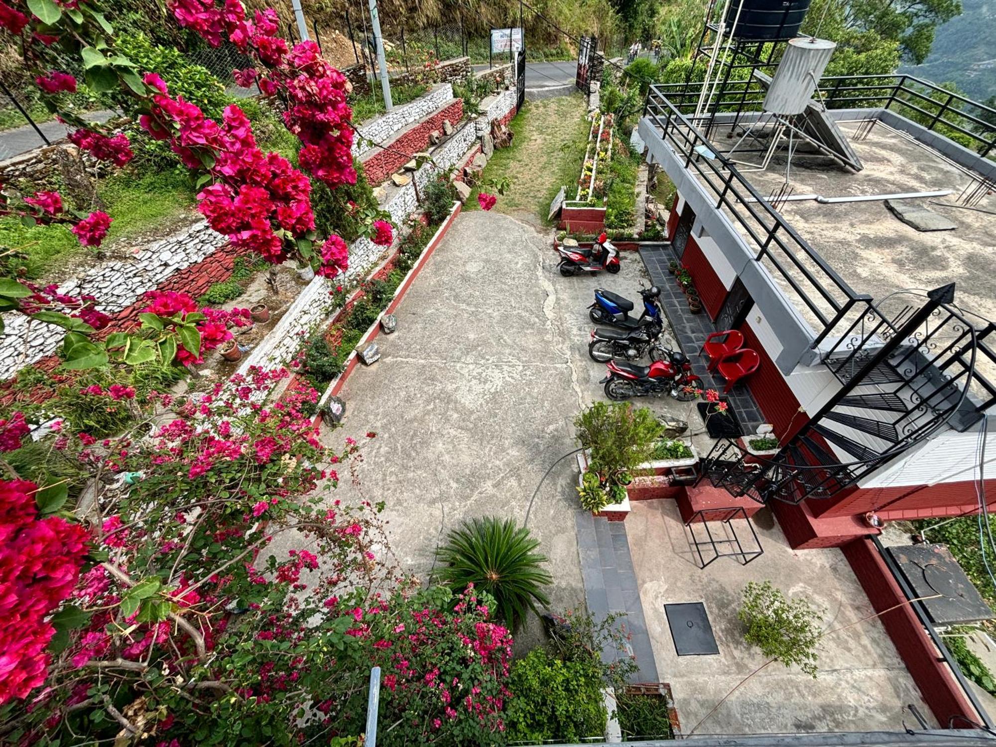 Hotel Siddhartha Garden Ayurveda à Pokhara Extérieur photo
